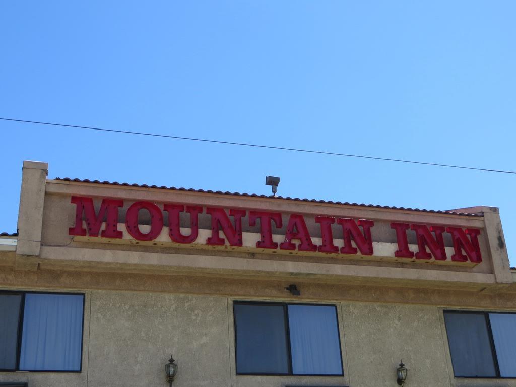 Mountain Inn Ontario Bagian luar foto